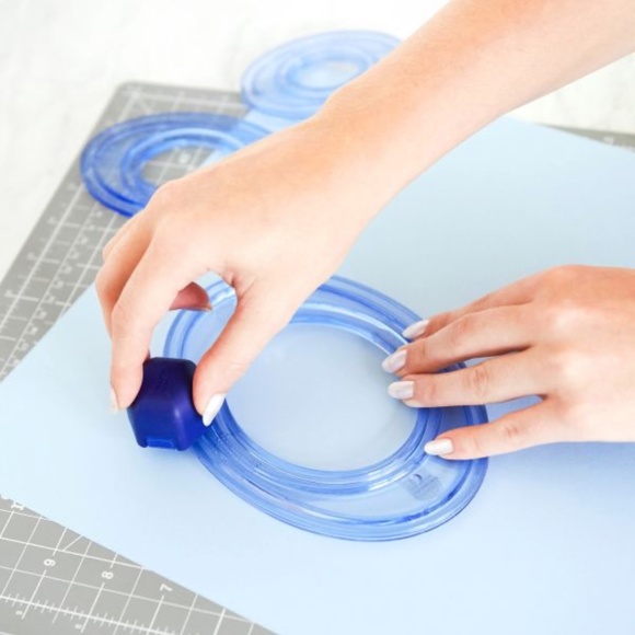 CREATIVE MEMORIES Custom Cutting Patterns Oval & Circle Sets EUC - Picture 3 of 9